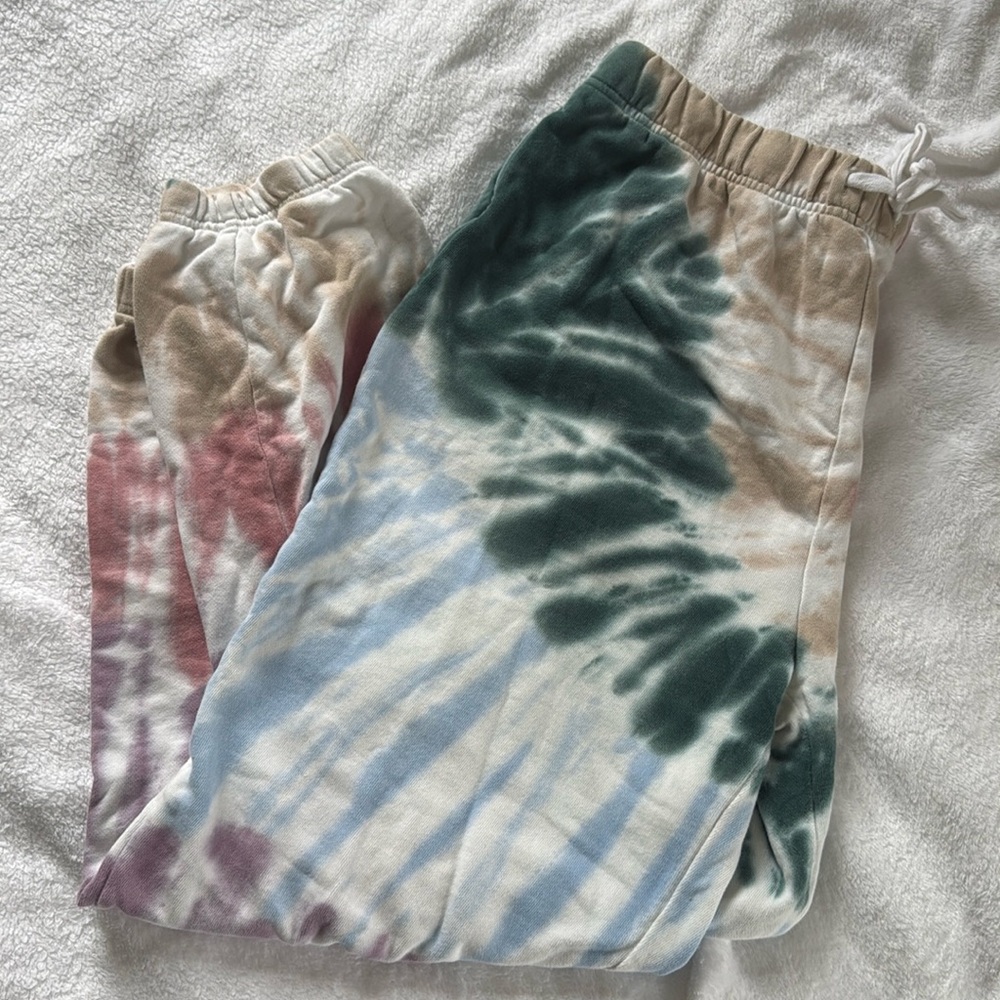 Lucky brand tie dye sweats